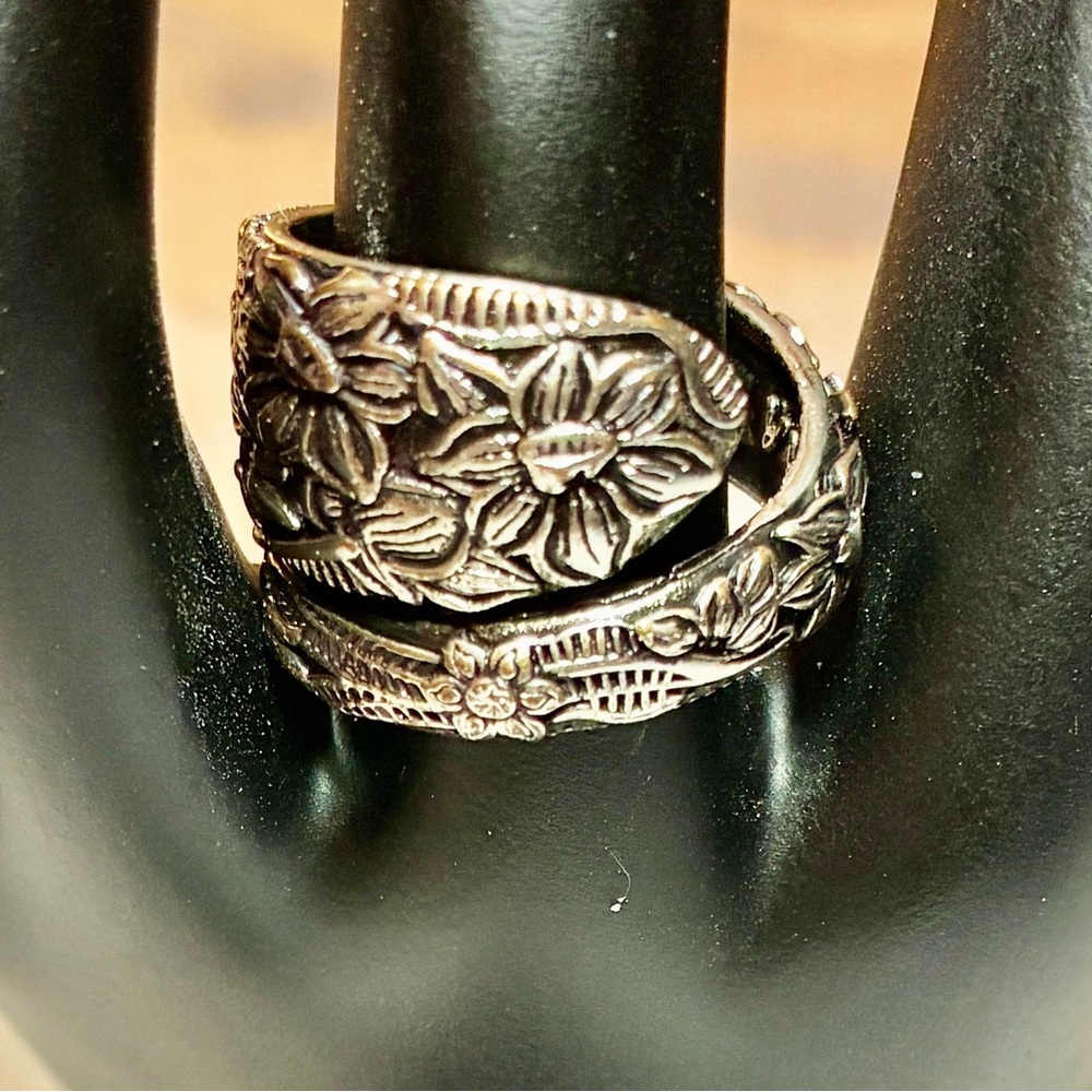 Floral Engraved Spoon Ring - Women's Statement Band in 9.25 Sterling Silver - Picture 2 of 15
